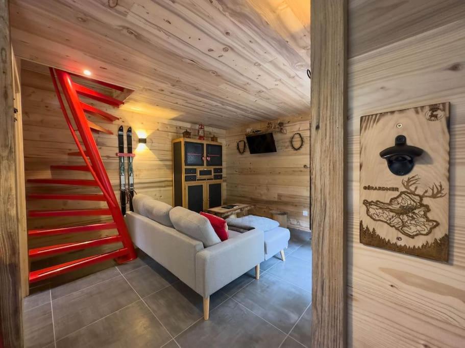 Le Refuge Perche Du Saut De La Bourrique Spa, Terrain Cloture Chalet Gerardmer